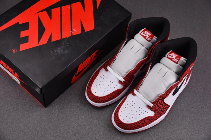 Jordan 1 Retro High OG Red Cement DZ5485-061