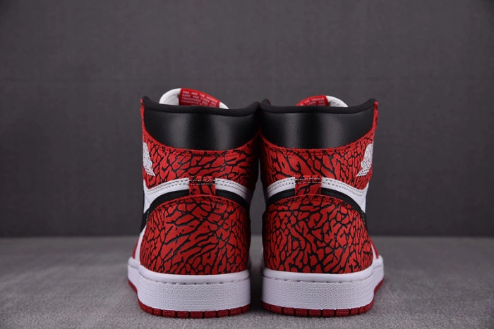 Jordan 1 Retro High OG Red Cement DZ5485-061