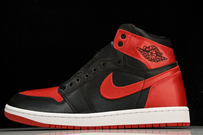 Jordan 1 Retro High OG Satin Bred   FD4810-061