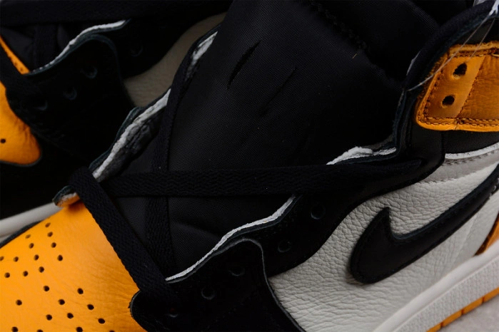 Jordan 1 Retro High OG Taxi 555088-711
