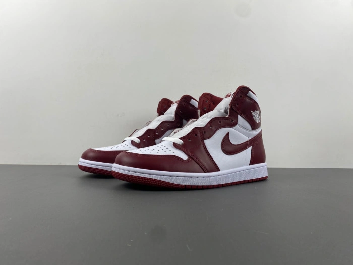 Jordan 1 Retro High OG Team Red   DZ5485-160