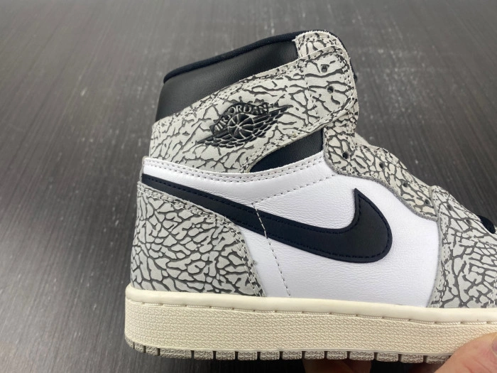 Jordan 1 Retro High OG White Cement DZ5485-052
