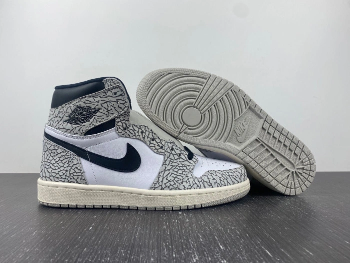 Jordan 1 Retro High OG White Cement DZ5485-052