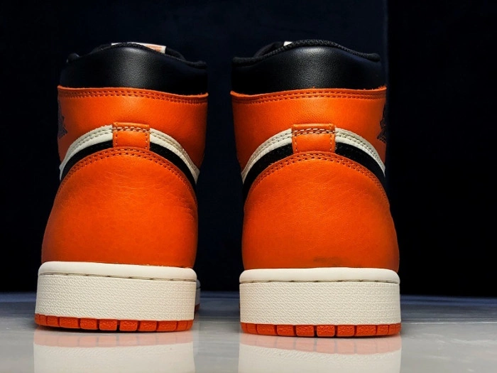 Jordan 1 Retro High Shattered Backboard  555088-005