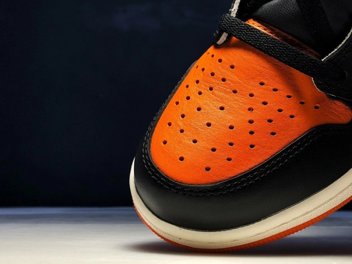 Jordan 1 Retro High Shattered Backboard  555088-005