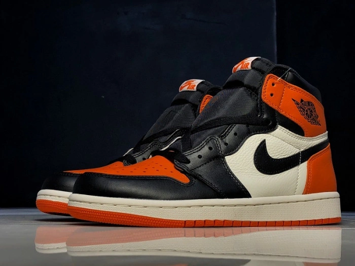 Jordan 1 Retro High Shattered Backboard  555088-005