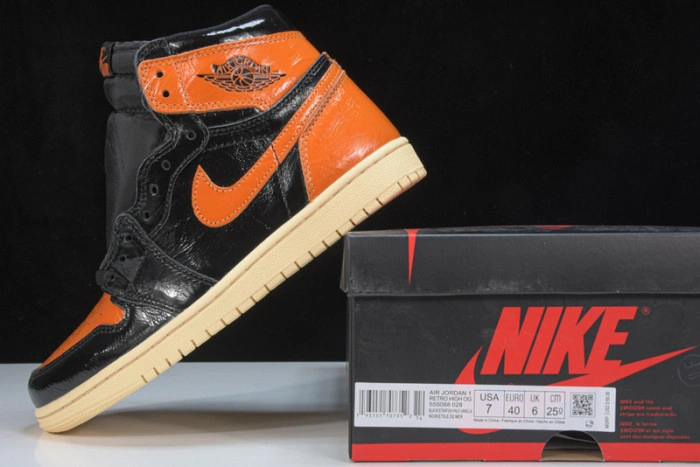Jordan 1 Retro High Shattered Backboard 3.0   555088-028