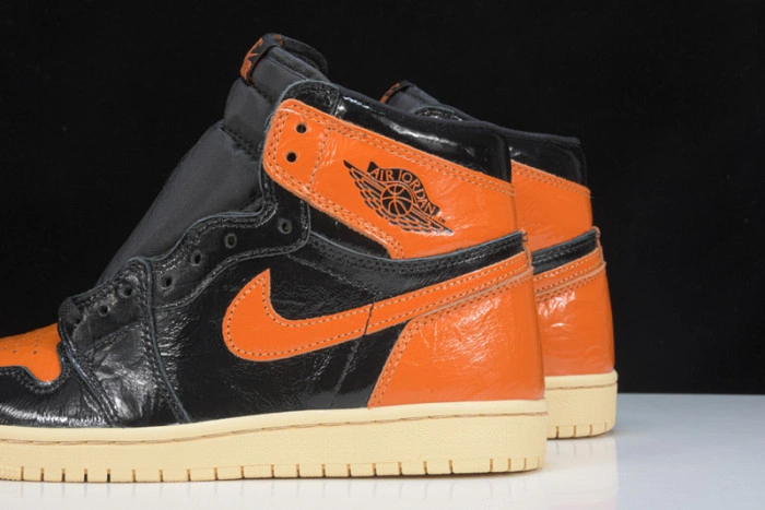Jordan 1 Retro High Shattered Backboard 3.0   555088-028