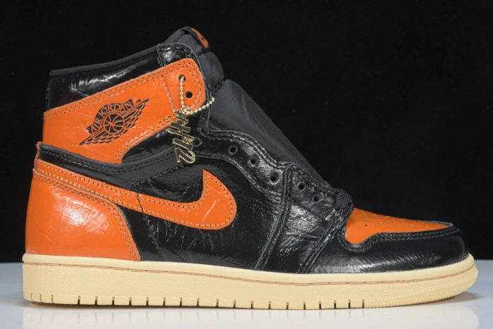 Jordan 1 Retro High Shattered Backboard 3.0   555088-028