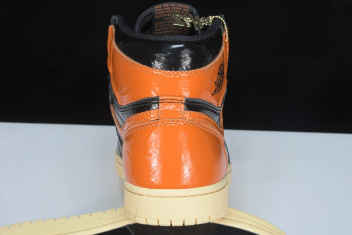 Jordan 1 Retro High Shattered Backboard 3.0   555088-028