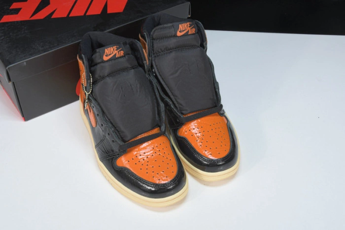 Jordan 1 Retro High Shattered Backboard 3.0   555088-028
