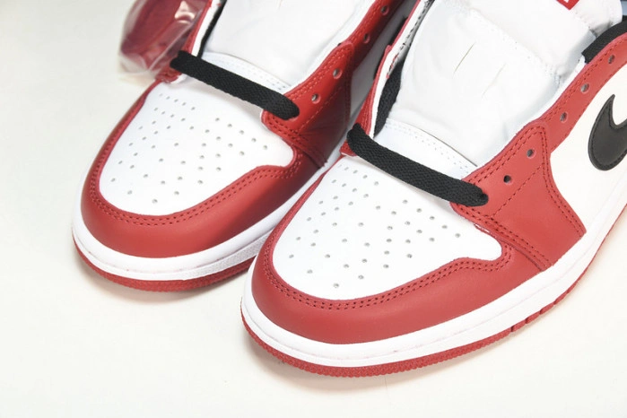 Jordan 1 Retro Low Chicago (2016)     705329-600