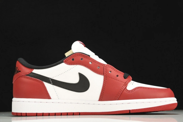 Jordan 1 Retro Low Chicago (2016)     705329-600