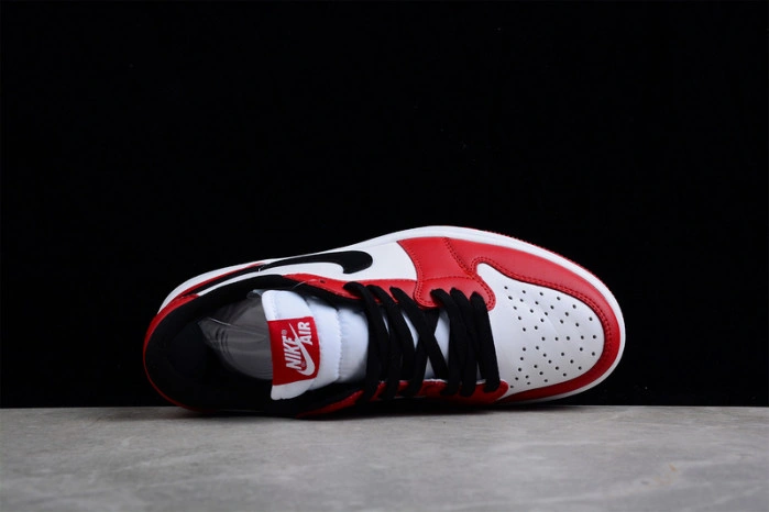 Jordan 1 Retro Low Golf Chicago    DD9315-600