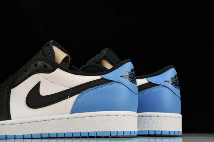 Jordan 1 Retro Low OG Black Dark Powder Blue    CZ0790-104