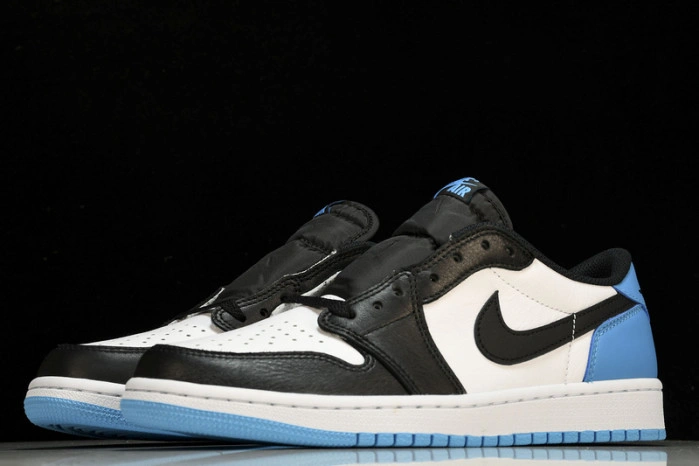 Jordan 1 Retro Low OG Black Dark Powder Blue    CZ0790-104