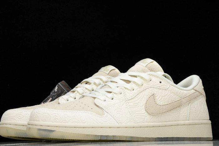 Jordan 1 Retro Low OG Chris Paul   FZ0455-200