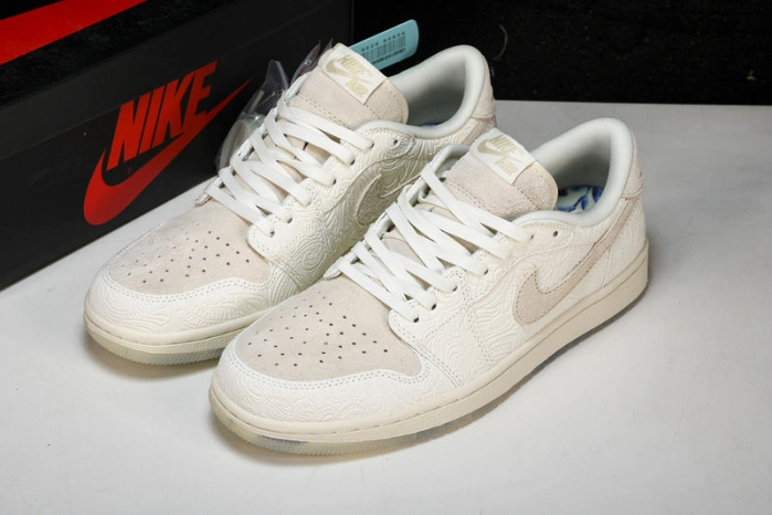 Jordan 1 Retro Low OG Chris Paul   FZ0455-200