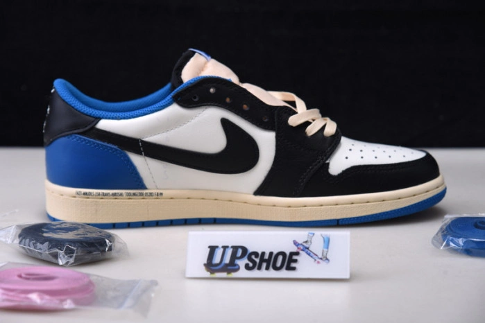 Jordan 1 Retro Low OG SP Fragment x Travis Scott