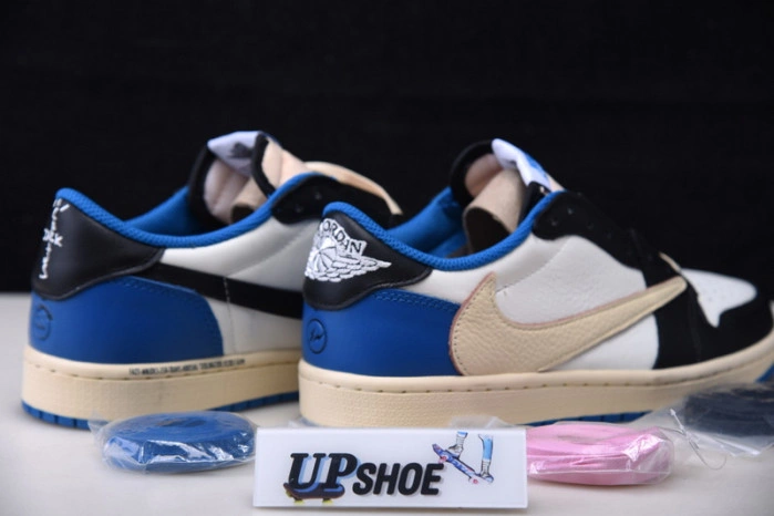 Jordan 1 Retro Low OG SP Fragment x Travis Scott