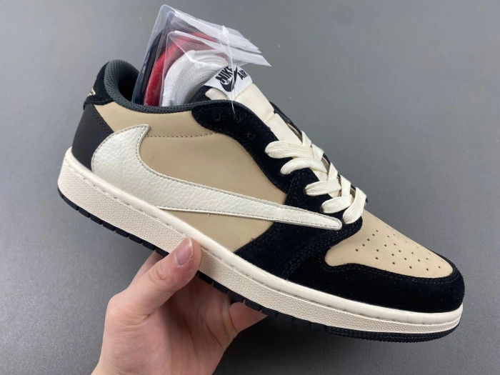 Jordan 1 Retro Low OG SP Travis Scott Brown