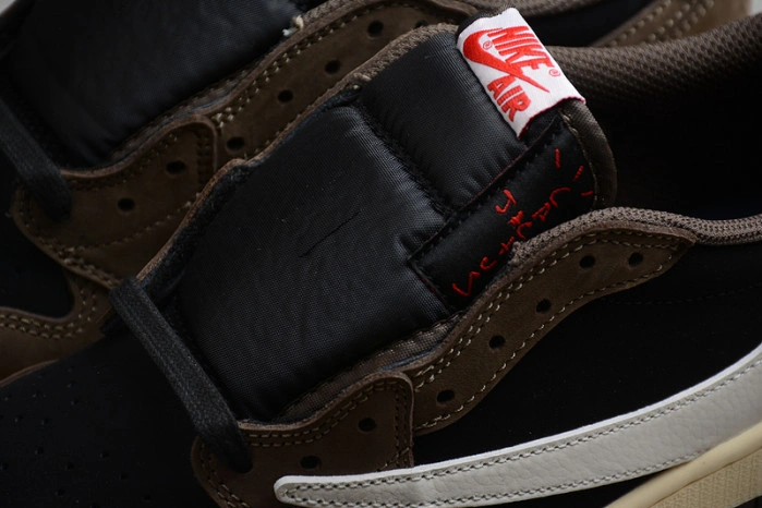 Jordan 1 Retro Low OG SP Travis Scott Mocha