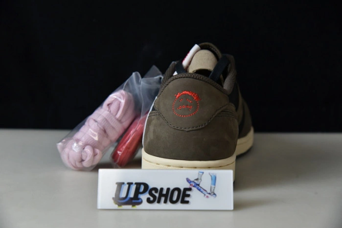 Jordan 1 Retro Low OG SP Travis Scott Mocha