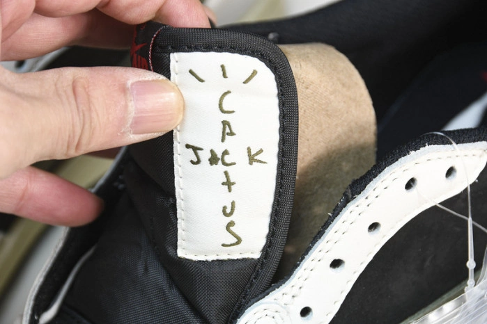 Jordan 1 Retro Low OG SP Travis Scott Olive