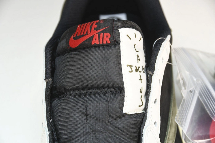 Jordan 1 Retro Low OG SP Travis Scott Olive