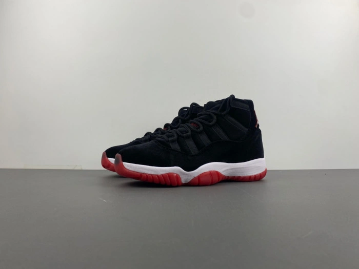 Jordan 11 Retro Bred Velvet     DB5457-061