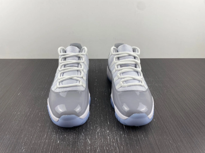 Jordan 11 Retro Cement Grey      AV2187-140