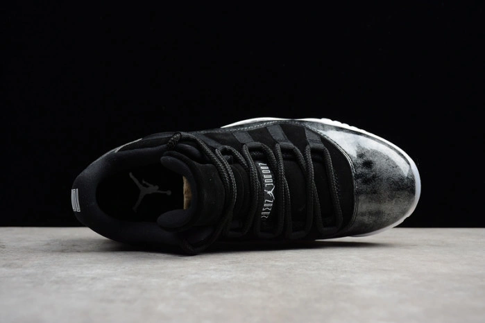 Jordan 11 Retro Low Barons  528895-010