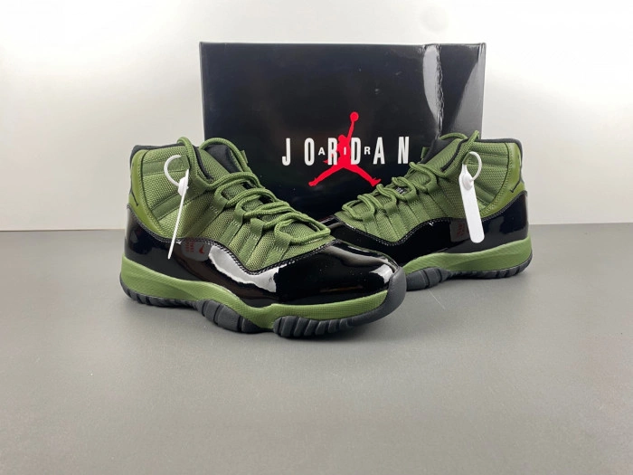 Jordan 11 Retro Military Green  CT8012-300