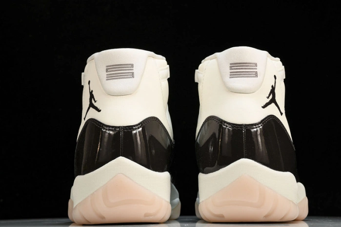 Jordan 11 Retro Neapolitan   AR0715-101