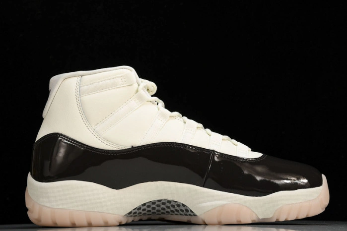 Jordan 11 Retro Neapolitan   AR0715-101