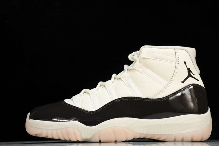 Jordan 11 Retro Neapolitan   AR0715-101