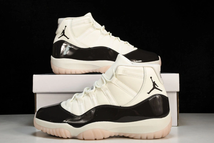 Jordan 11 Retro Neapolitan   AR0715-101