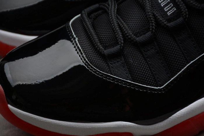 Jordan 11 Retro Playoffs Bred (2019)  378037-061