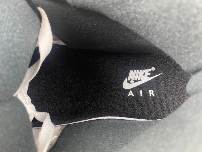 Jordan 2 Retro OG Chicago    DX2454-106
