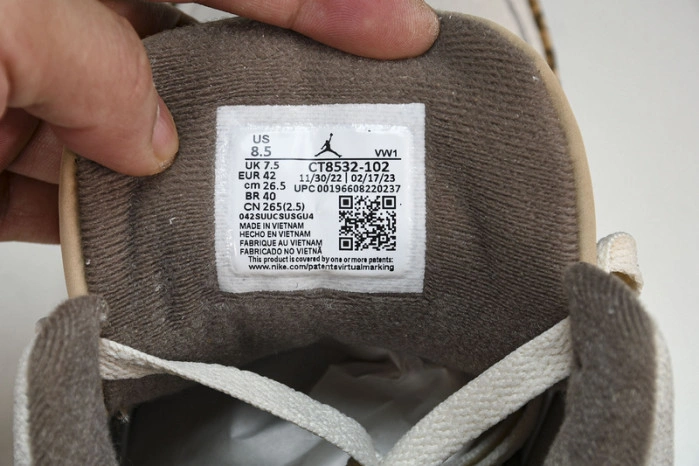 Jordan 3 Retro Palomino   CT8532-102