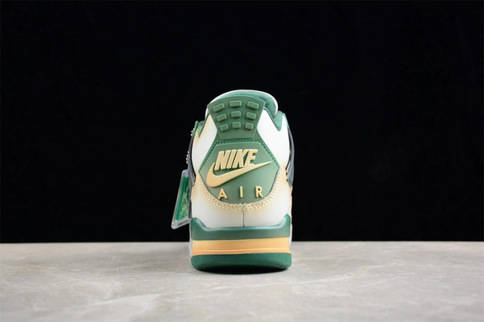 Jordan 4 Retro DC7770-106