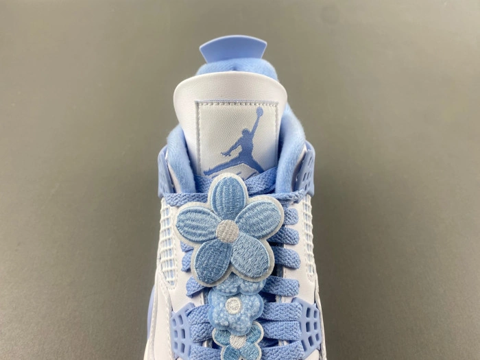 Jordan 4 Retro Forget Me Not     HV0823-100