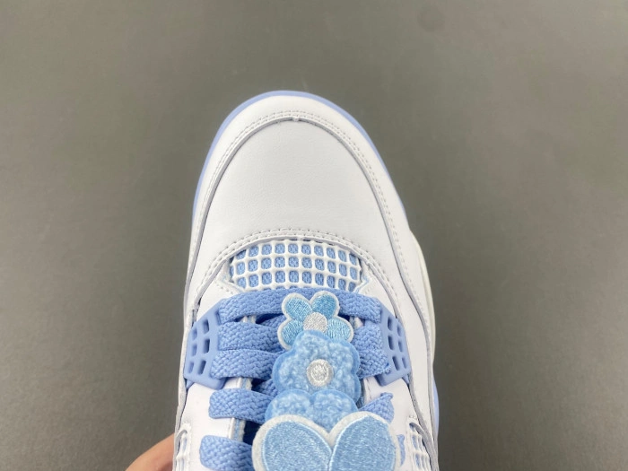 Jordan 4 Retro Forget Me Not     HV0823-100