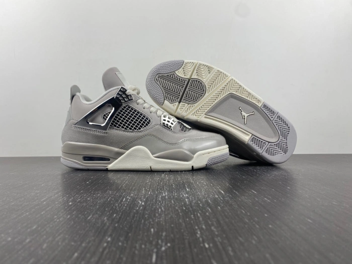 Jordan 4 Retro Frozen Moments   AQ9129-001