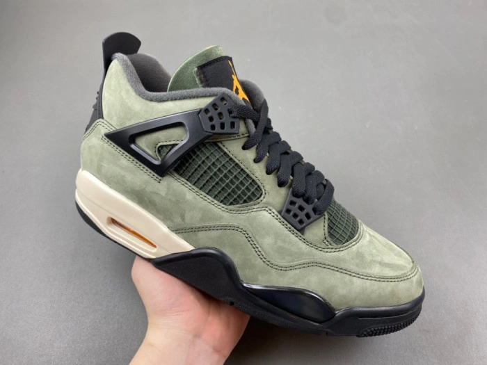 Jordan 4 Retro OG SP Undefeated (2025)    IB1519-200