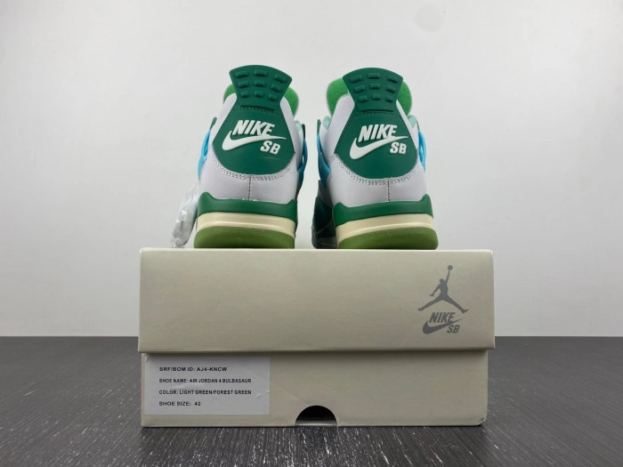 Jordan 4 Retro SB  White Grass Green (limited edition)   AJ4-KNCW
