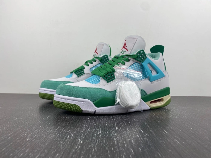 Jordan 4 Retro SB  White Grass Green (limited edition)   AJ4-KNCW