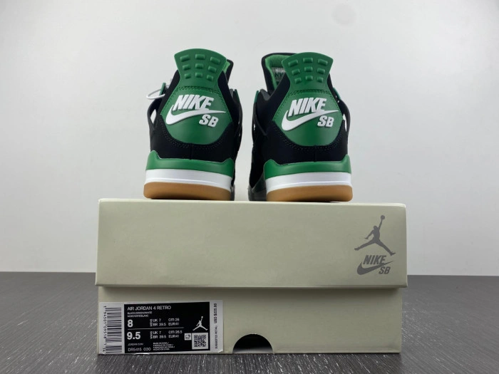 Jordan 4 Retro SB Black Green    DR5415-030