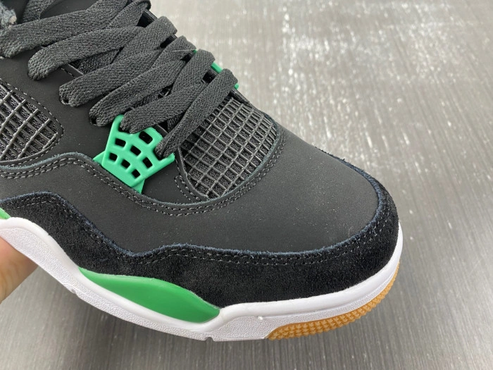 Jordan 4 Retro SB Black Green    DR5415-030