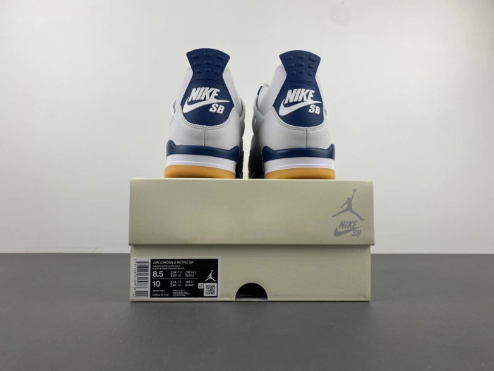 Jordan 4 Retro SB Navy  DR5415-100